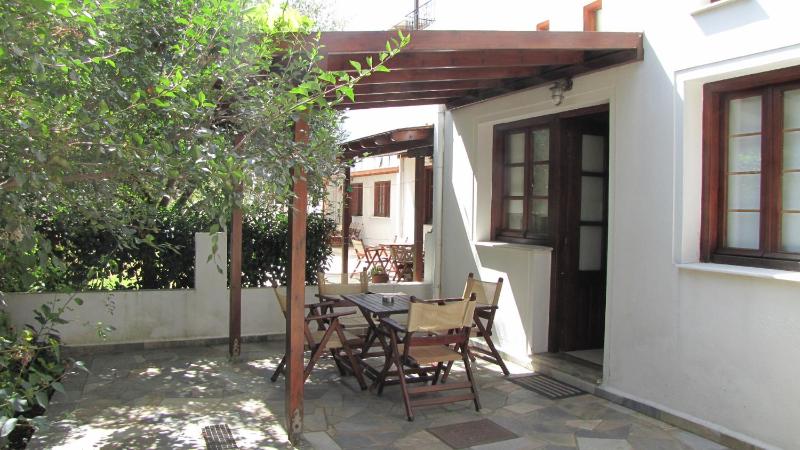 Classic Quadruple Room image 3