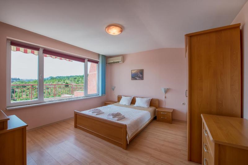 Green Fort Private Apartments - image 17