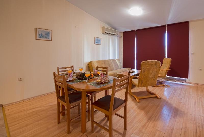 Green Fort Private Apartments - image 29