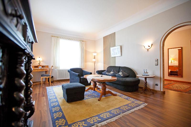 Deluxe Suite image 2