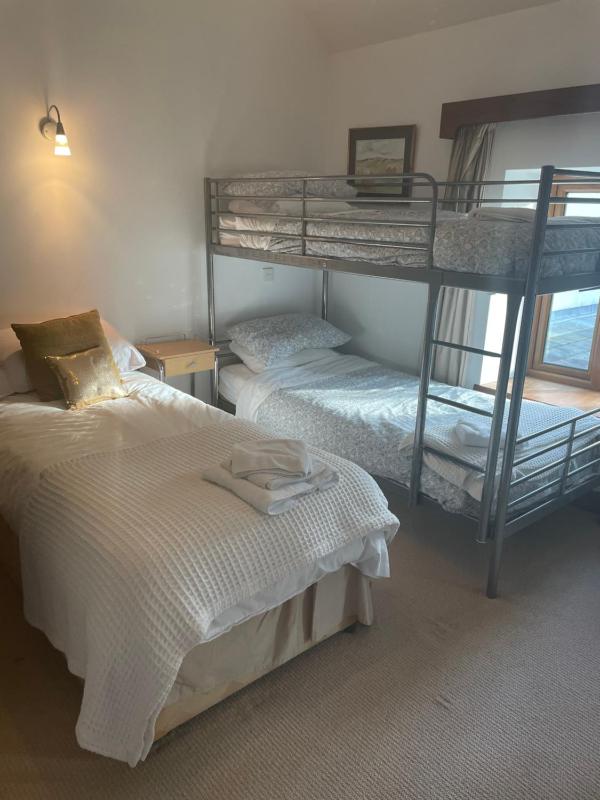O'Domhnaill's Guesthouse - Lig do Scíth - image 7