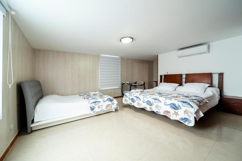 Amplio apartamento frente a la playa El Rodadero - image 9