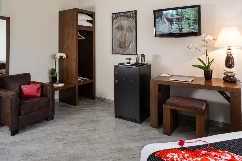 Superior Double Room image 1