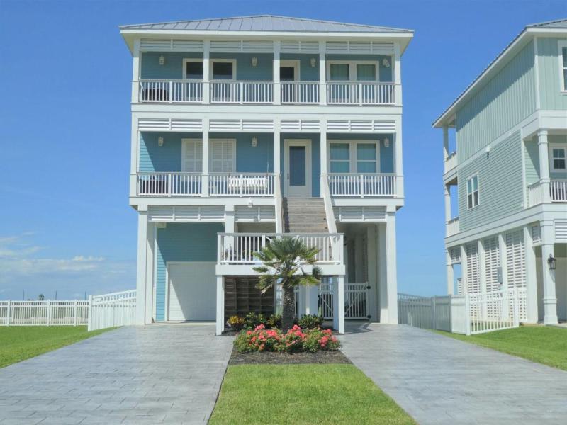 Four-Bedroom House image 2