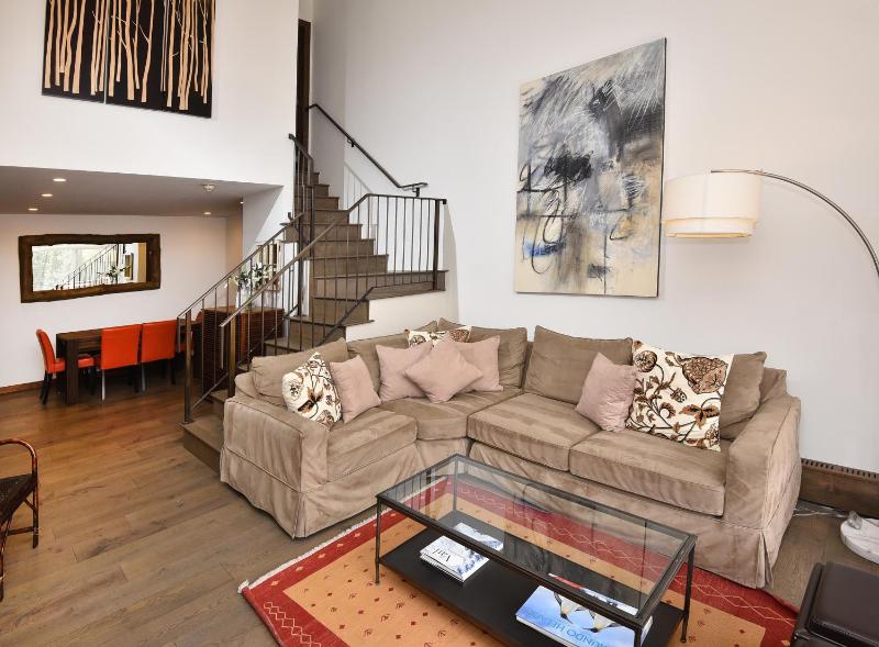 Three-Bedroom Apartment image 1