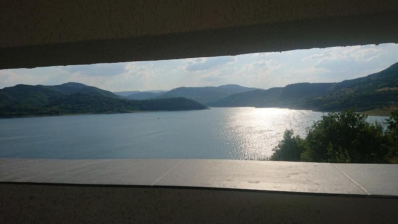 Apartment with Lake View image 4