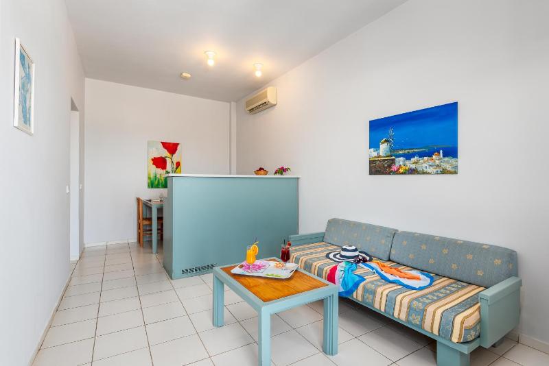 Apartment with Terrace image 4