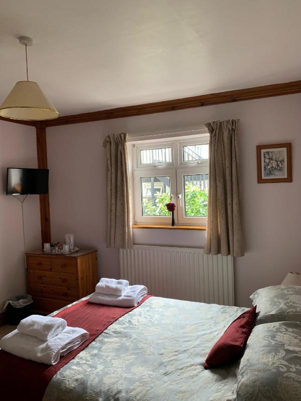 Burleigh House - image 21