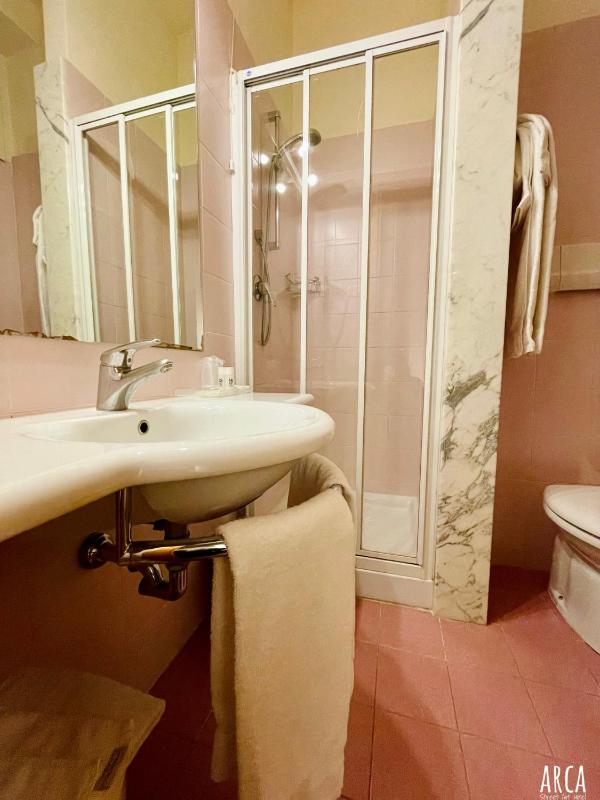 Double or Twin Room - Design image 2
