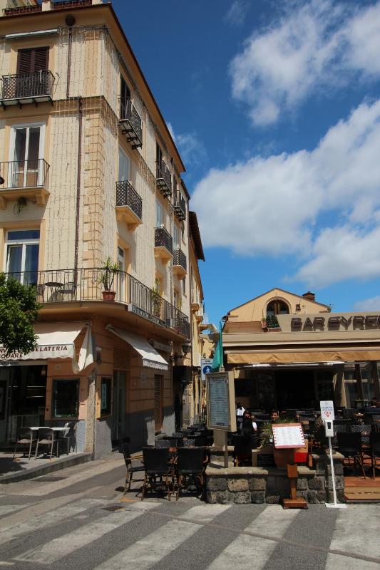 Piazza Tasso Max 1 - image 19