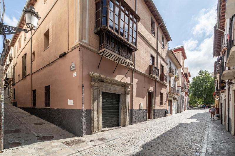 One-Bedroom Apartment with Balcony image 2