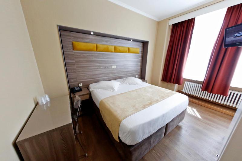 Comfort Double Room image 4