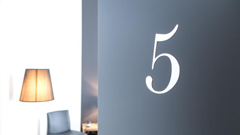 Double or Twin Room image 3