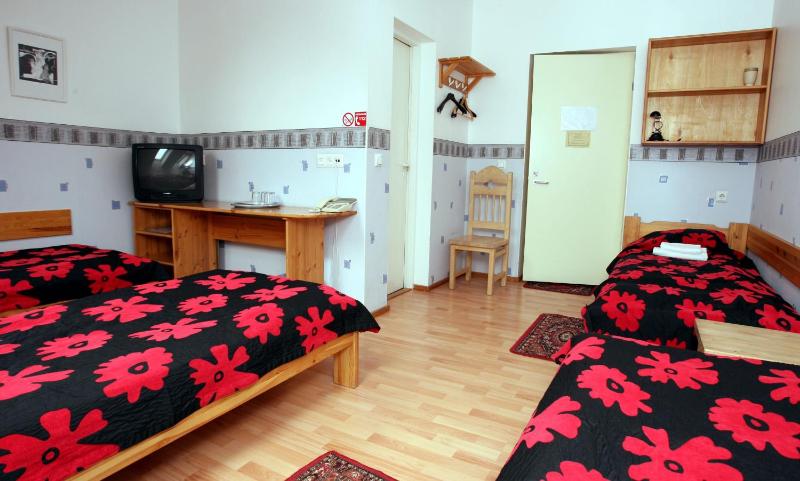 Quadruple Room with Private Bathroom image 4