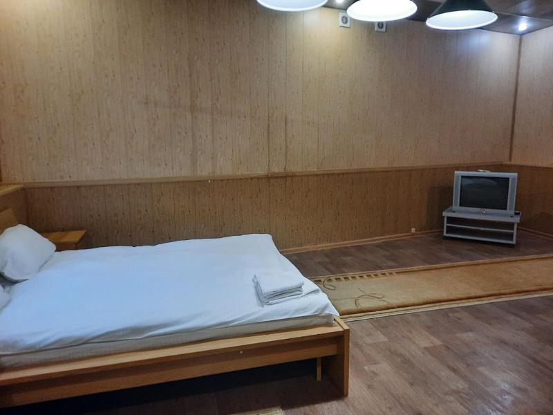 Budget Double Room image 2
