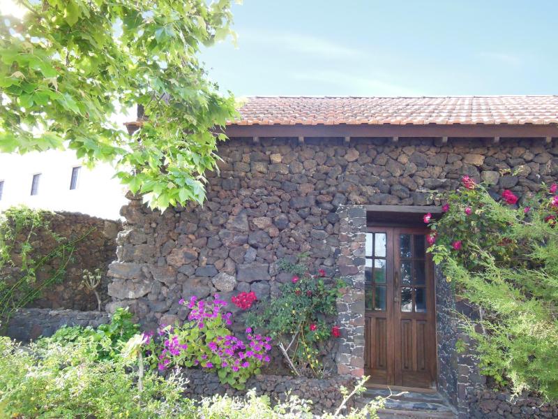 One-Bedroom House image 3