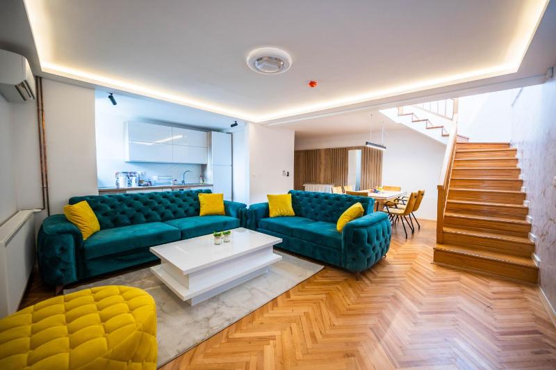 Avila Apartments - image 5