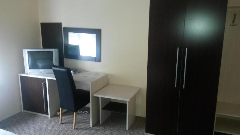 Double Room image 4