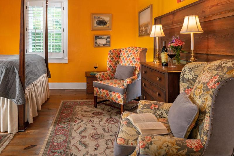 Queen Room image 4