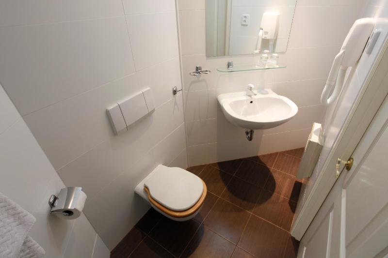 Superior Double Room image 2