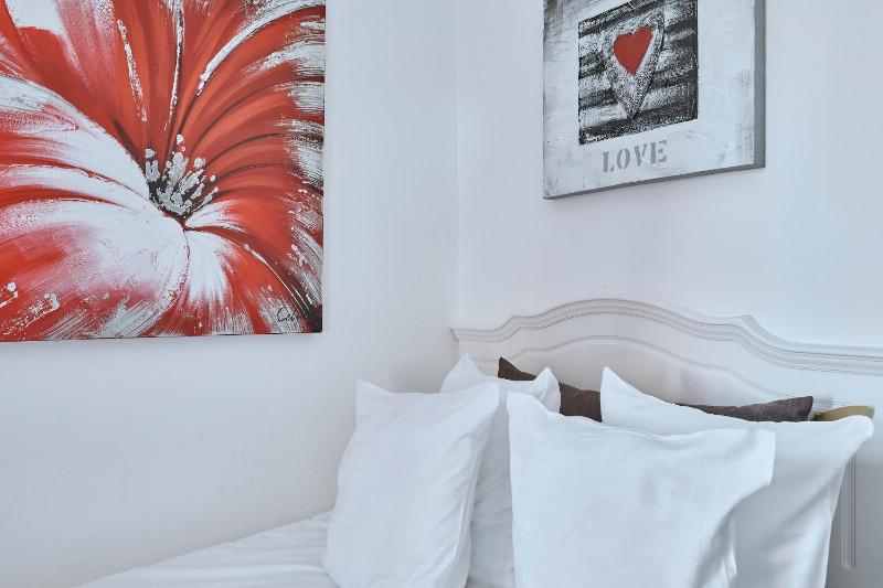 Standard Single Room image 1