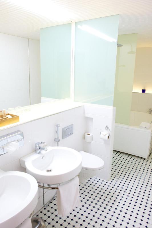 Suite image 2