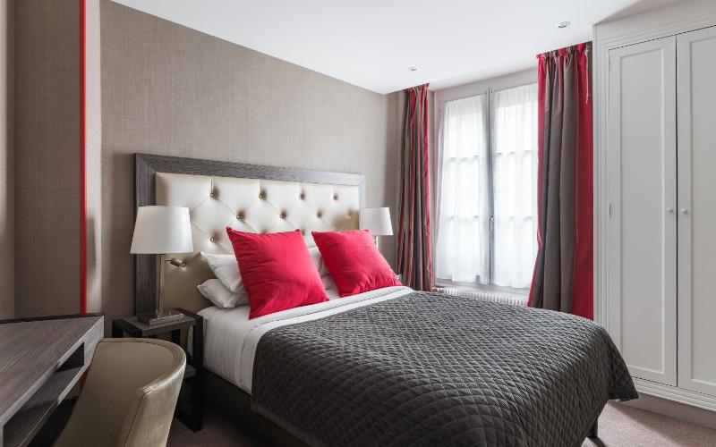 Double Room with Extra Bed image 3