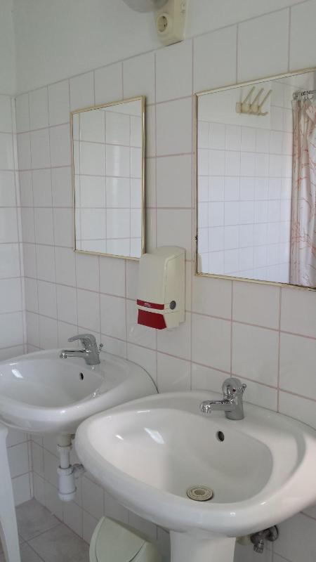 Double or Twin Room with Shared Bathroom image 4
