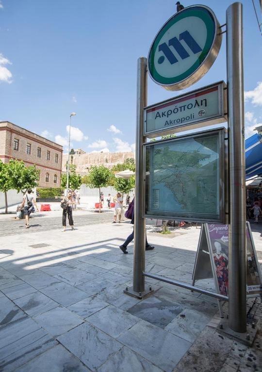 One-Bedroom Apartment image 4