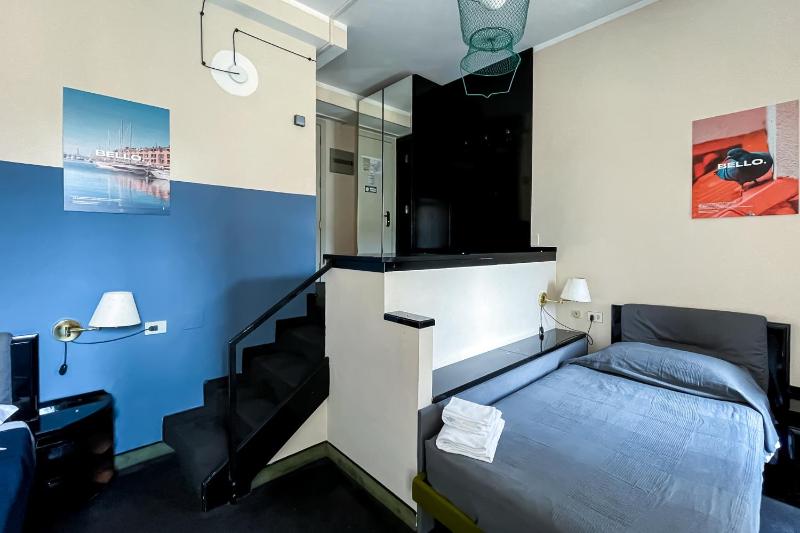 Single Room image 1