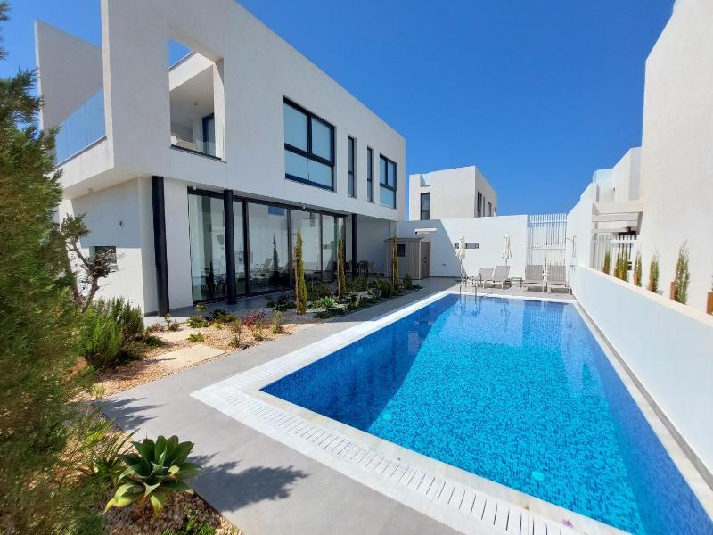 Almaria Residences - image 1