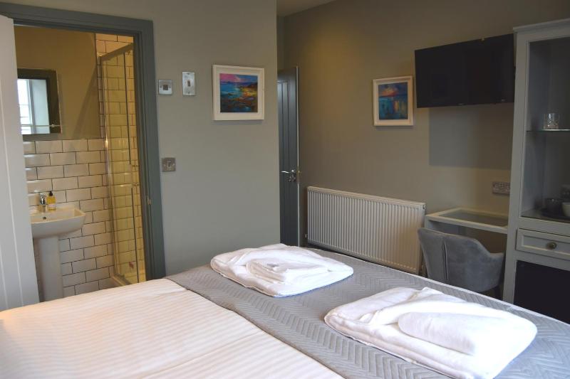 Crown Inn - image 2