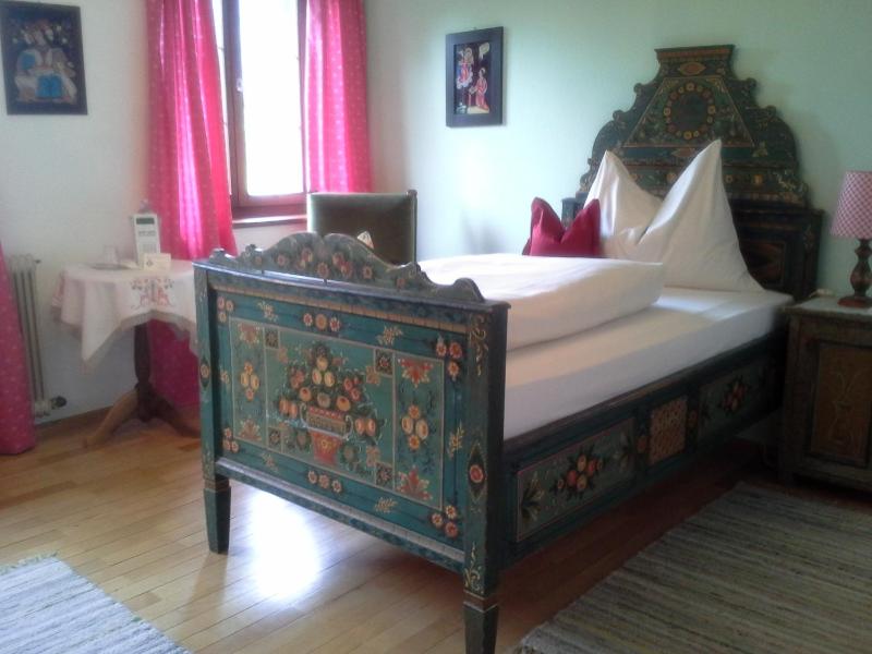 Single Room image 3