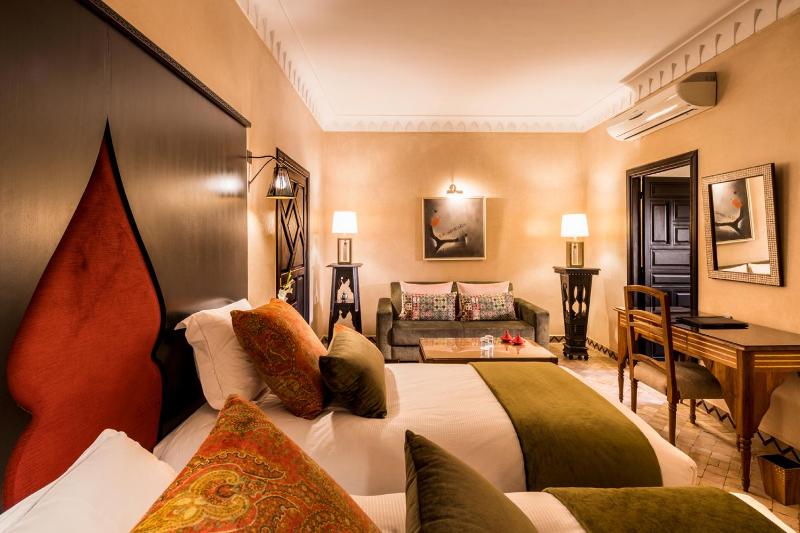 Deluxe Room image 2