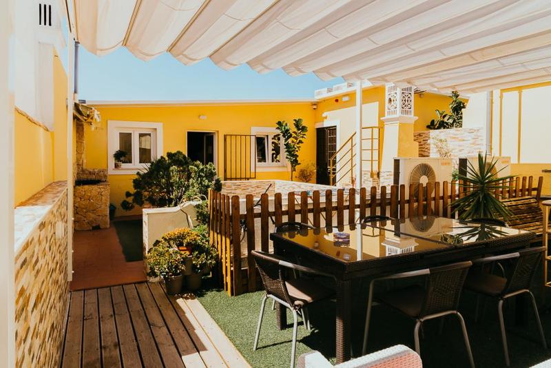 Happy House - image 41
