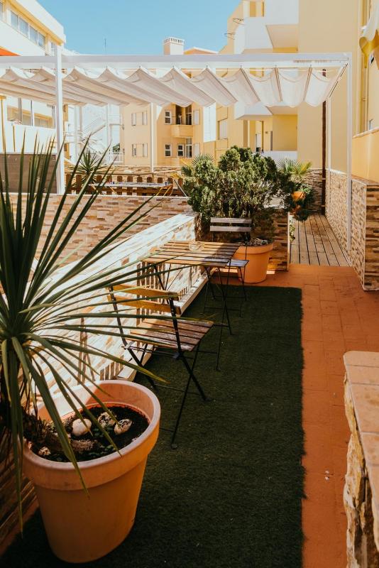 Happy House - image 4