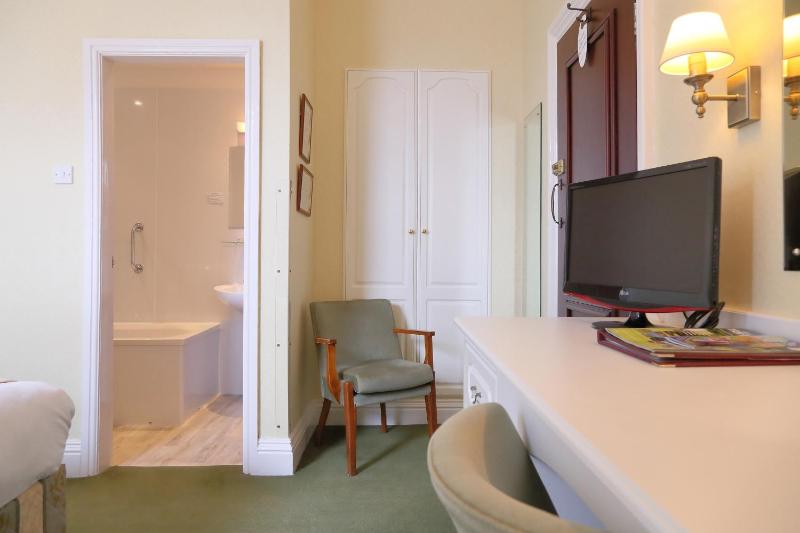 Saxonville Hotel - image 21