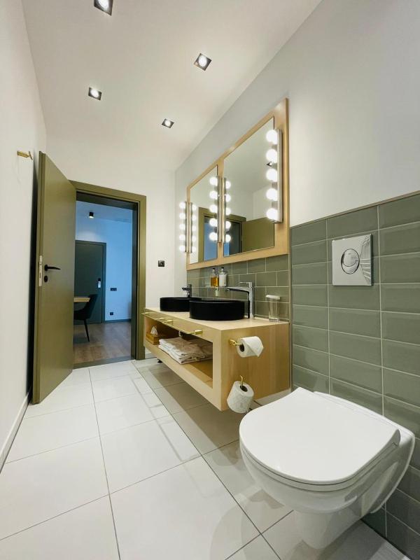 Apartment with Terrace image 4