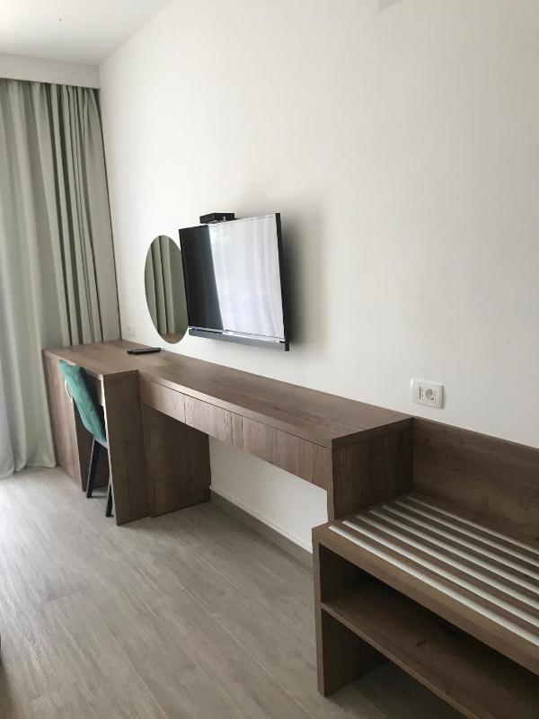 Double Room image 4