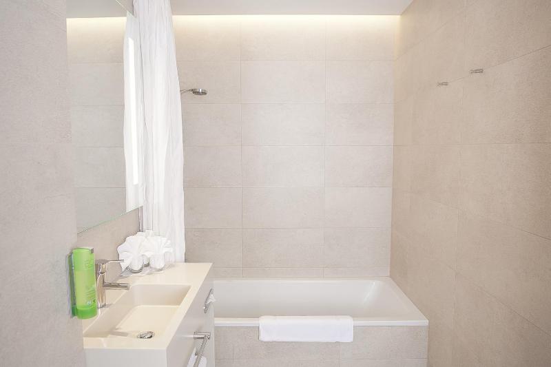Superior Double Room image 3