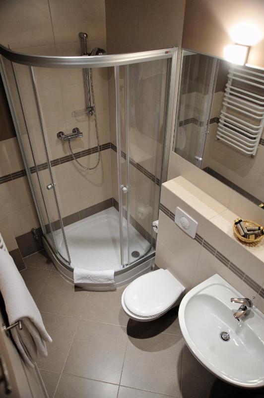 Standard Single Room image 2