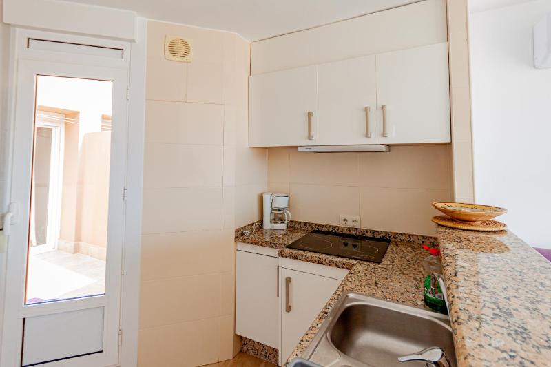 Apartment with Sea View image 1