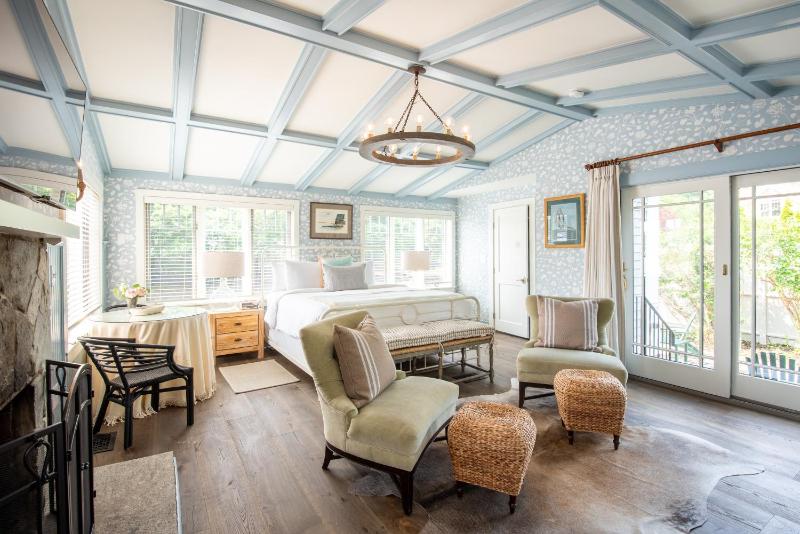 Suite with River View image 1