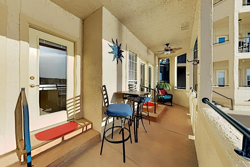 One-Bedroom Apartment image 2