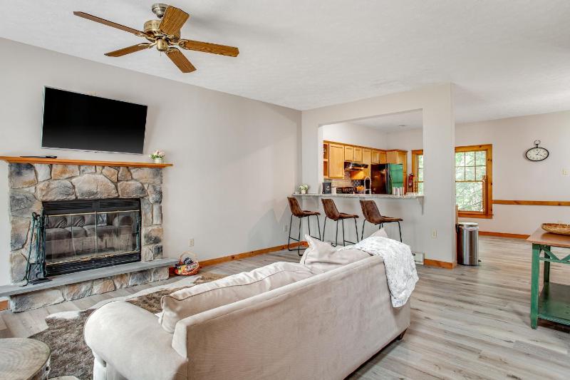 Four Bedroom House image 3