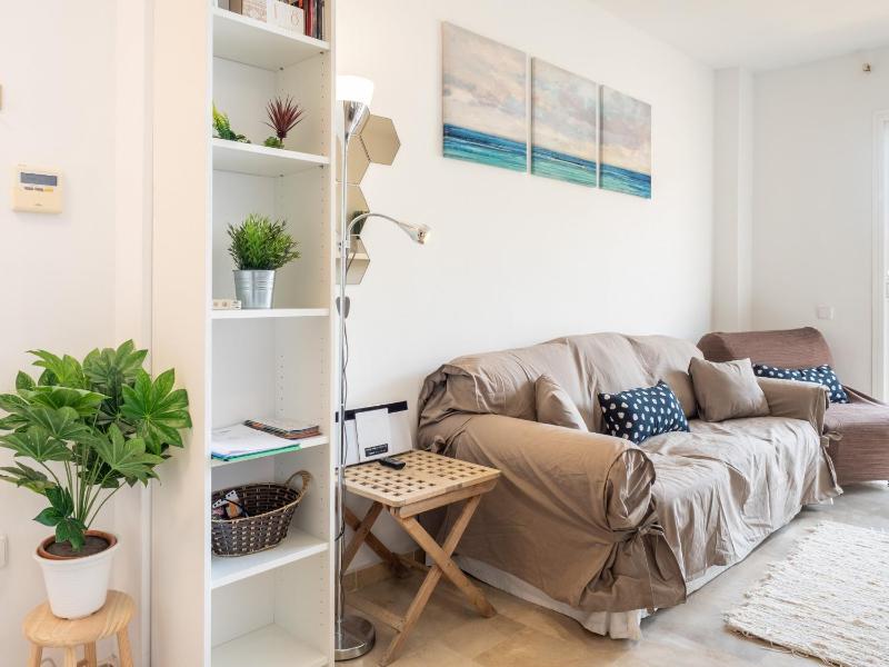 2263 - Beautiful apt close from beach with pool - image 17