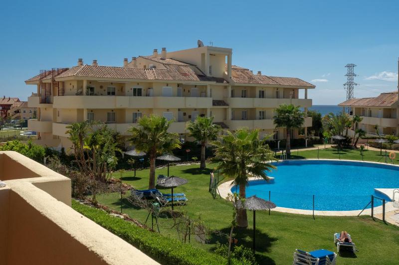 2263 - Beautiful apt close from beach with pool - image 13