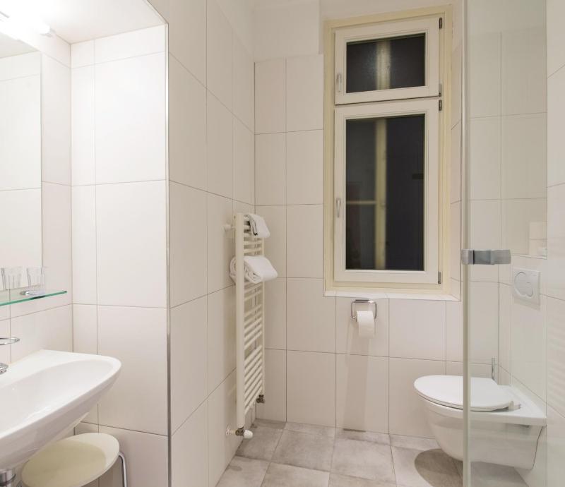 Superior Single Room image 4