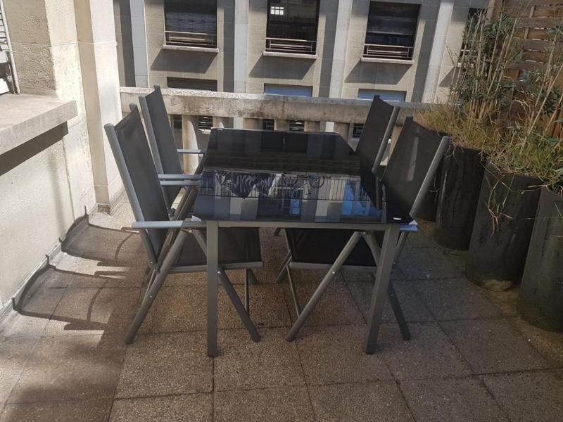 Apartment with Terrace image 2