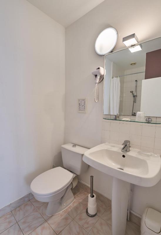 LOGIS Hotel Du Theatre - image 24